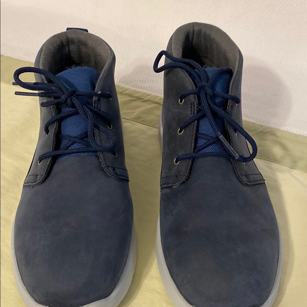 Uggs Men's Blue Casual Shoes